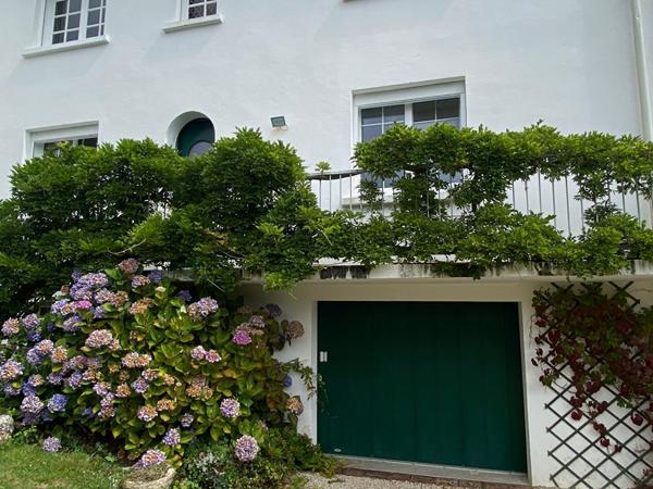 Concarneau Belle maison de 165 m² avec vue mer sur un sous sol complet en excellent état