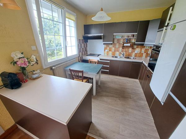 Concarneau Belle maison de 165 m² avec vue mer sur un sous sol complet en excellent état