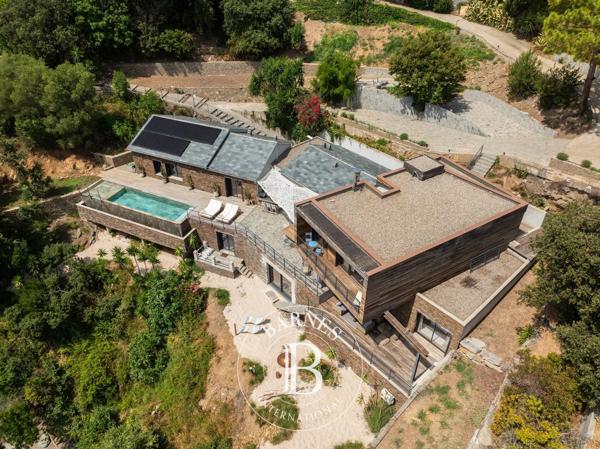 Erbalunga, Villa 7 Chambres -  427 m² à vendre