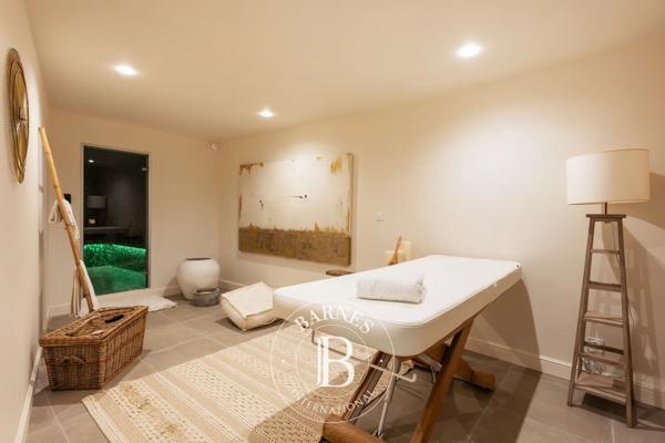 Erbalunga, Villa 7 Chambres -  427 m² à vendre