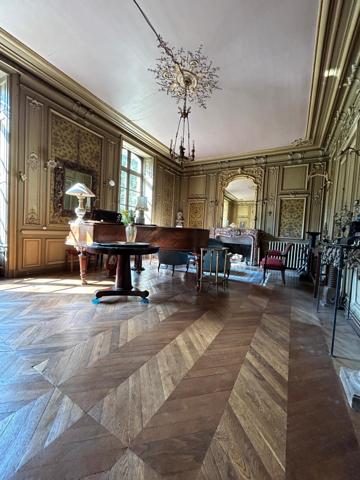 Maison à LE MANS, 72000 - 16 pièces 400m²