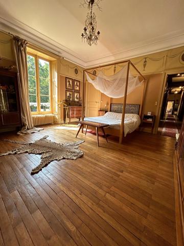 Maison à LE MANS, 72000 - 16 pièces 400m²