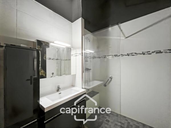 Appartement à vendre 4 pièces Garage , cave et local à vélo Hauteur de Dieppe