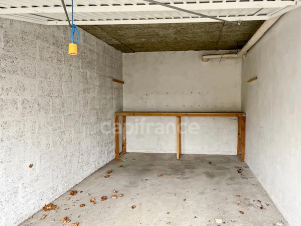 Appartement à vendre 4 pièces Garage , cave et local à vélo Hauteur de Dieppe