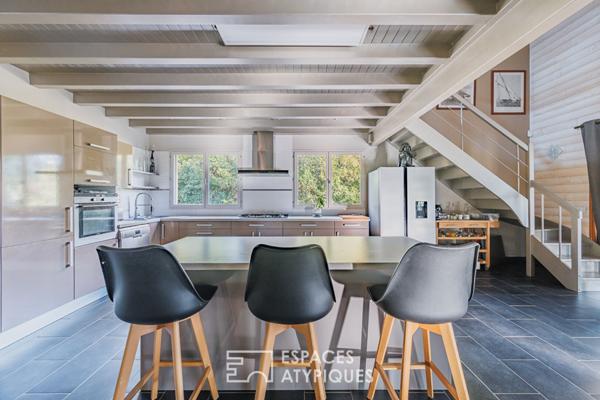 Une propriété de charme sur un vaste terrain