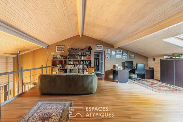 Une propriété de charme sur un vaste terrain