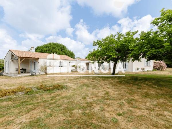 À vendre Maison 7 pièces 229 m² - L'aiguillon-sur-vie 85220