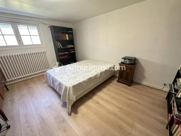 Vente Maison 5 pièces 149 m2 à Saint-Astier