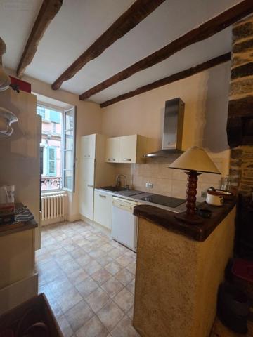 Immeuble à vendre à Sauveterre-de-Rouergue dans l'Aveyron (12800), ref : 1180