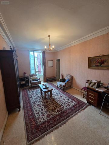 Immeuble à vendre à Sauveterre-de-Rouergue dans l'Aveyron (12800), ref : 1180