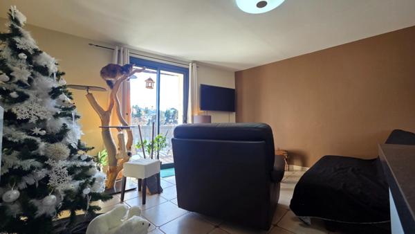 Maison rénovée à Formiguères avec vue dégagée, extérieurs et fort potentiel