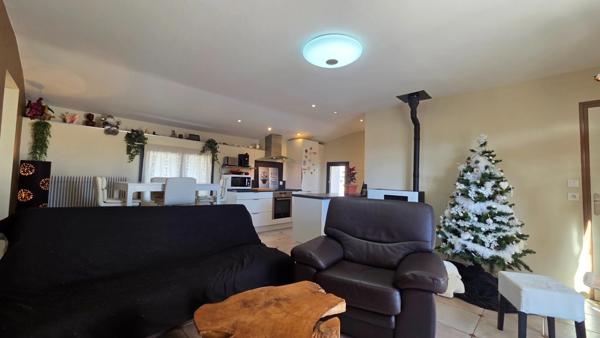 Maison rénovée à Formiguères avec vue dégagée, extérieurs et fort potentiel