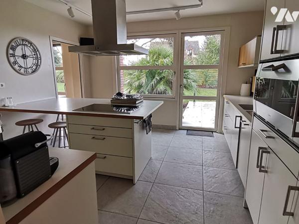 PACE - Centre-ville, maison de 2004, 174 m² hab. et 1220 m² de terrain