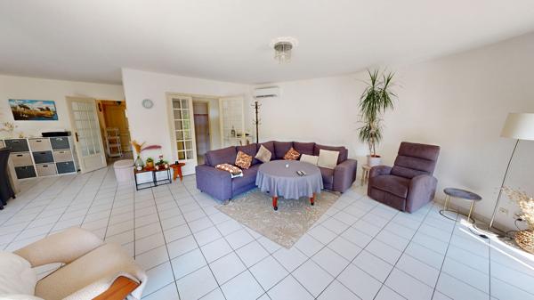 Maison Plain Pied à CARCASSONNE avec jardin et garage
