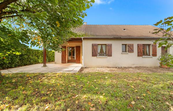 Maison de plain pied à vendre à Crissey - 4 pièces, 3 chambres, jardin, garage et combles aménageables