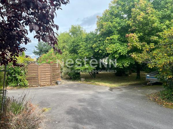 Maison en pierres, à rafraichir à deux pas du centre de ROCHEFORT-EN-TERRE