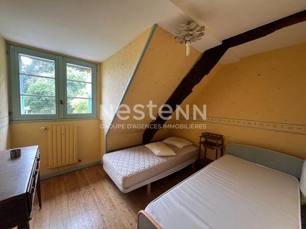 Maison en pierres, à rafraichir à deux pas du centre de ROCHEFORT-EN-TERRE