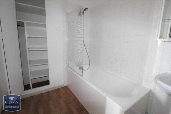 Appartement à louer 2 pièces 56.19m²