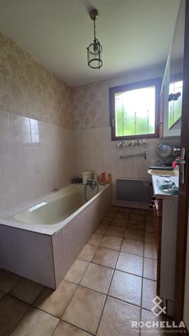 Maison avec piscine et jardin à Saint Jean d'Angély