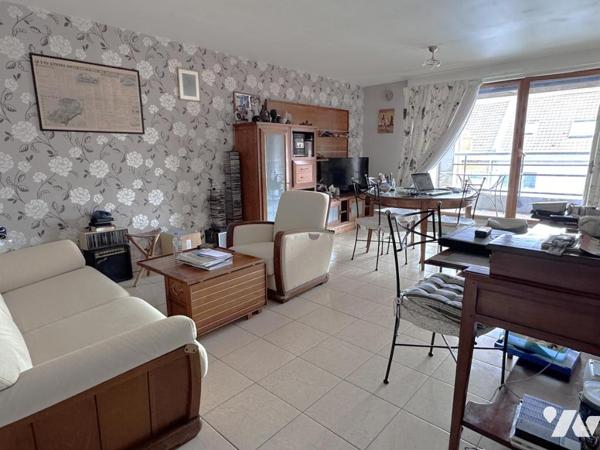 CALAIS NORD – BEL APPARTEMENT T3 DE 76 M² AVEC BALCON, PARKING ET ASCENSEUR