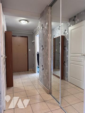 CALAIS NORD – BEL APPARTEMENT T3 DE 76 M² AVEC BALCON, PARKING ET ASCENSEUR