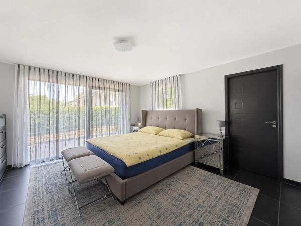 Belle villa familiale 200m2 4 chambres à CHENS SUR LEMAN (74)