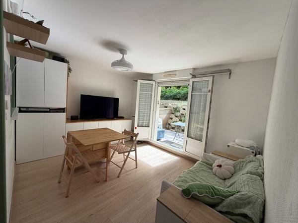 A vendre Appartement F2 - Jardinet - Parking  CREGY LES MEAUX - Calme et lumineux