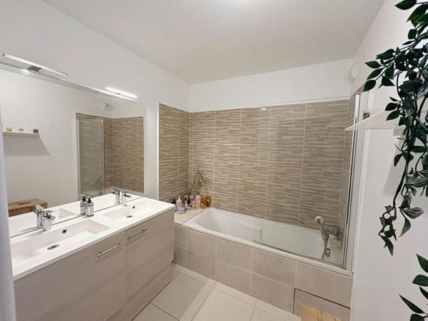 Aubagne Résidence "Le domaine des Solans", appartement  T4 rez de jardin