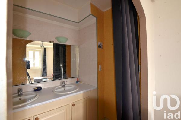 Maison 7 pièces de 136 m² à Marguerittes (30320)