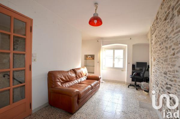 Maison 7 pièces de 136 m² à Marguerittes (30320)