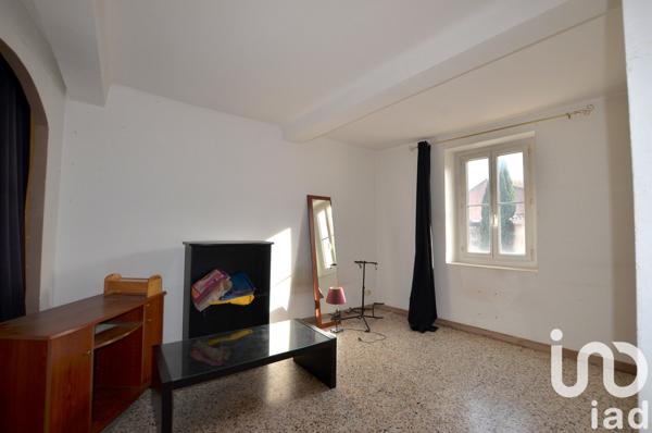 Maison 7 pièces de 136 m² à Marguerittes (30320)