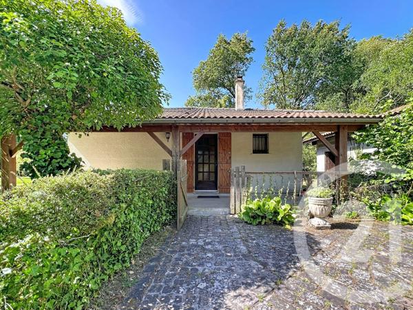 Maison à vendre  5 pièces - 107,23 m 2   ST MEDARD EN JALLES  - 33