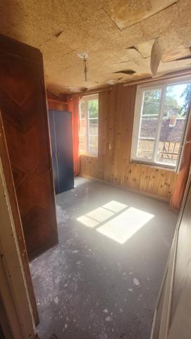 Immeuble avec ancien commerce et logement indépendant