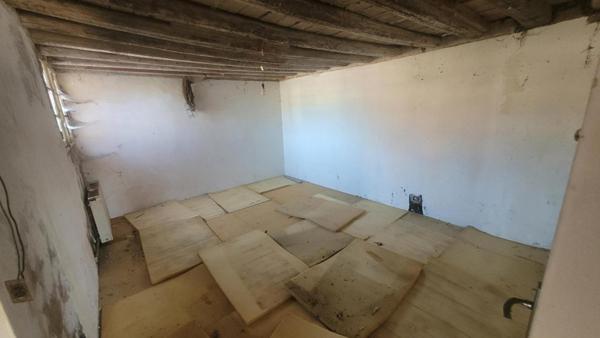 Immeuble avec ancien commerce et logement indépendant