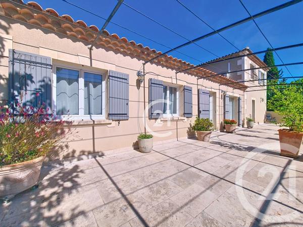 Maison à vendre  6 pièces - 151 m2 MOURIES - 13