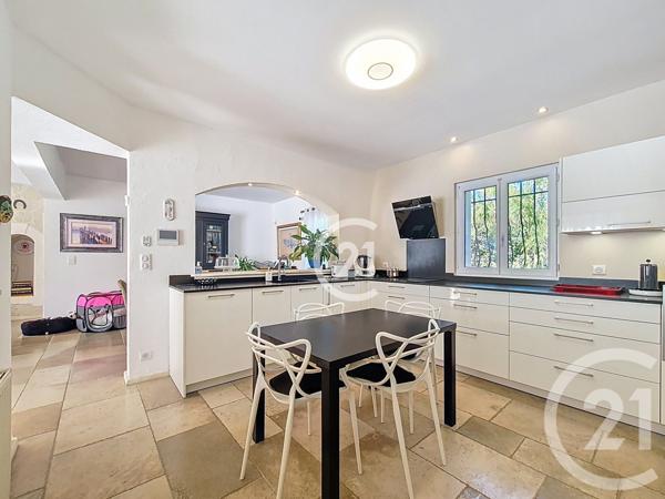 Maison à vendre  6 pièces - 151 m2 MOURIES - 13