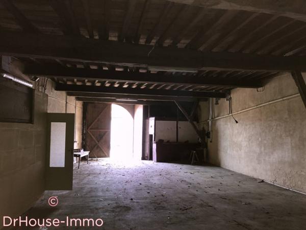 Maison à vendre 20 pièces de 600 m²