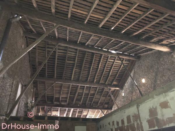 Maison à vendre 20 pièces de 600 m²