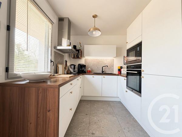 Appartement F4 à vendre  4 pièces - 84,88 m 2   BEGLES  - 33