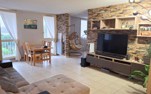 Appartement à vendre    5 pièces •  Quincy-sous-Sénart