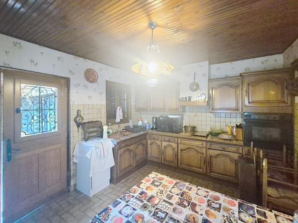 Maison à vendre 98 280 € Montluçon 6 p 113 m² DPE F