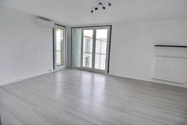 Appartement Pierrelatte 5 pièce(s) 90m2