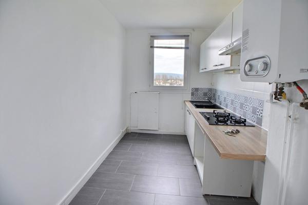 Appartement Pierrelatte 5 pièce(s) 90m2