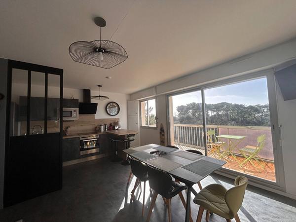 APPARTEMENT à VAUX SUR MER