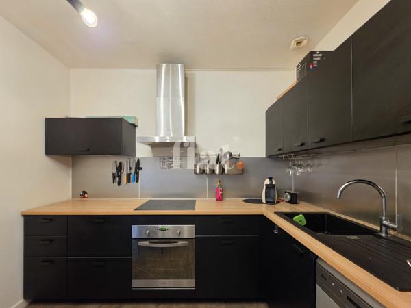 Appartement
                                                                                                                                                                                                                                                                                                                        3 pièce(s)                                                                                                                                                                                                          2 chambre(s)                                                                                                                                                                                                          56.4  m²