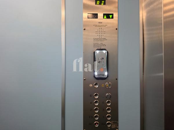 Appartement
                                                                                                                                                                                                                                                                                                                        3 pièce(s)                                                                                                                                                                                                          2 chambre(s)                                                                                                                                                                                                          56.4  m²