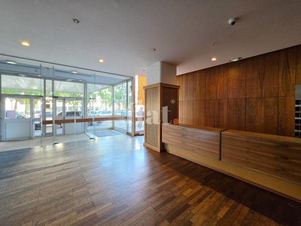 Appartement
                                                                                                                                                                                                                                                                                                                        3 pièce(s)                                                                                                                                                                                                          2 chambre(s)                                                                                                                                                                                                          56.4  m²