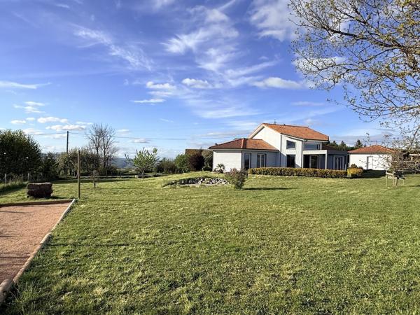 Maison familiale - 4 chambres - jardin - vue dégagée - garage double
