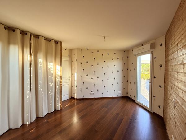 Maison familiale - 4 chambres - jardin - vue dégagée - garage double