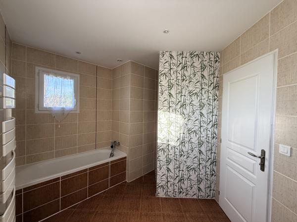 Maison familiale - 4 chambres - jardin - vue dégagée - garage double